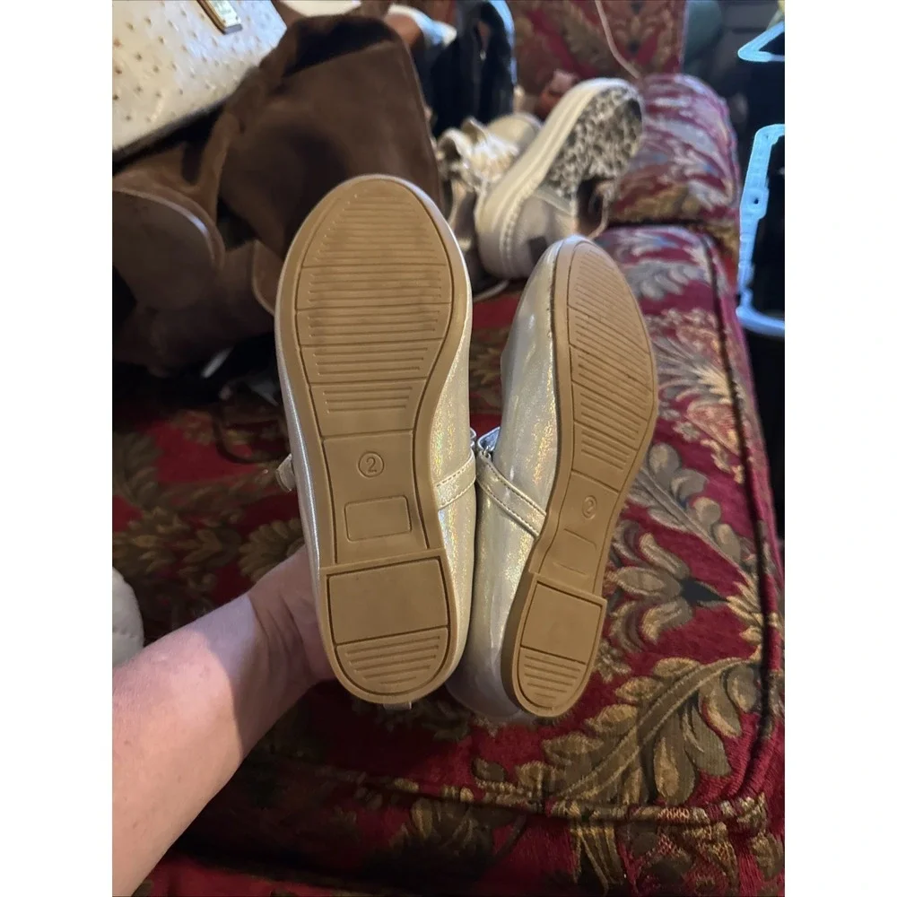 Girls Cupcakes & Cashmere Patent Mary Janes  Shoes Size 2
